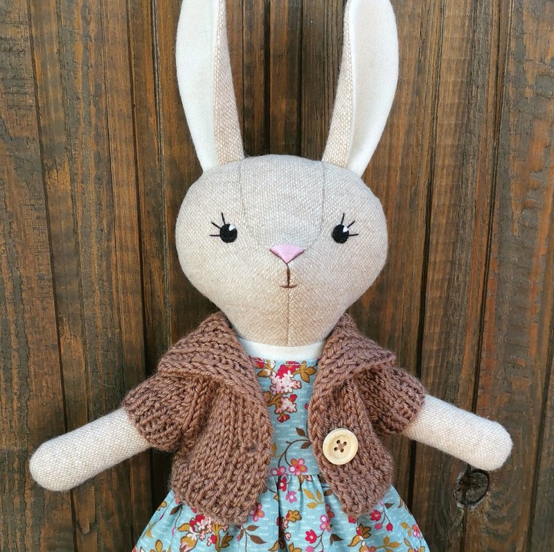 Beige bunny girl, handmade stuffed doll, wool plush rabbit toy - Stuffed Dolls & Figurines - Wool Multicolor