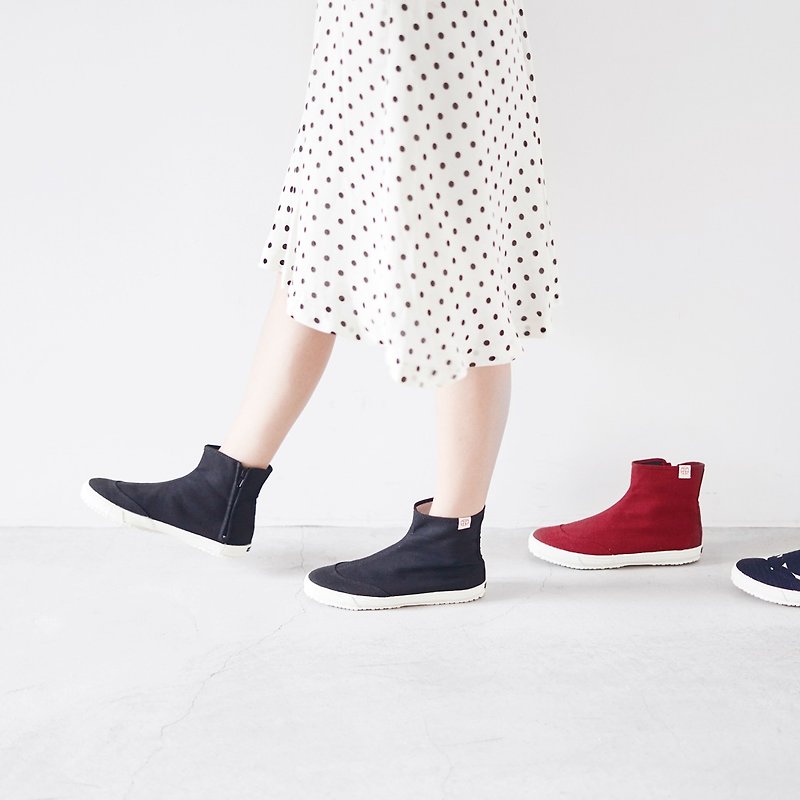 Tabi Shoes Japanese traditional Flat Sneakers Short Ankle Boots - รองเท้าลำลองผู้หญิง - ผ้าฝ้าย/ผ้าลินิน สีดำ