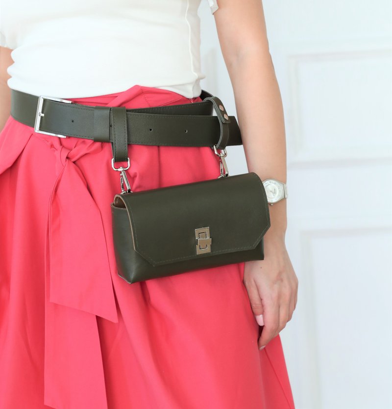 Belt bag made of natural high quality leather 2 belts TONY - Clutch Bags - Genuine Leather Green