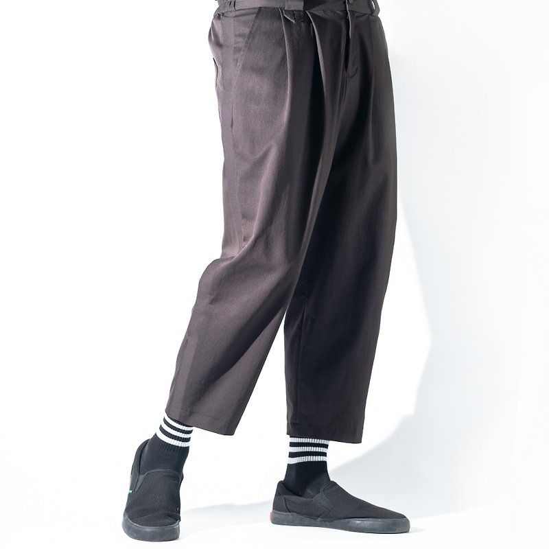 Dark brown neutral elastic discounted cropped trousers - กางเกงขายาว - ผ้าฝ้าย/ผ้าลินิน สีดำ