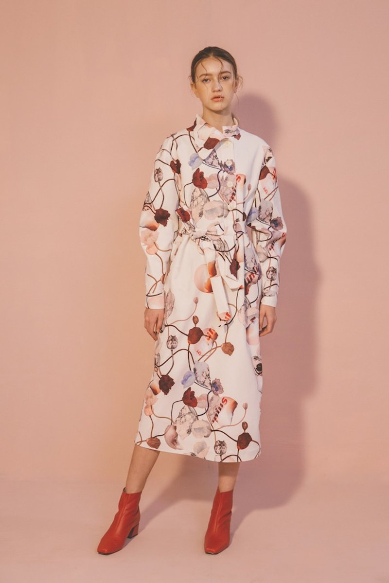 Iceland Poppy Dress - ชุดเดรส - เส้นใยสังเคราะห์ ขาว