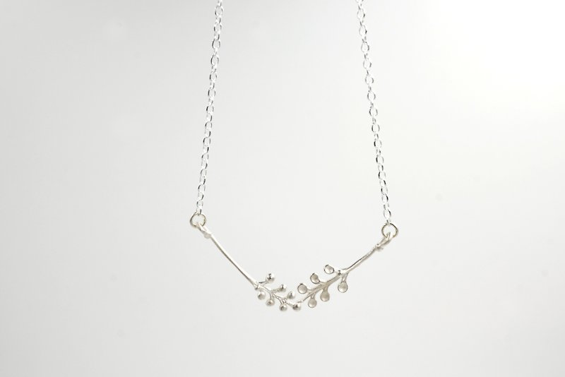 I-Shan13 | Two small fern leaf necklace - สร้อยคอทรง Collar - โลหะ สีใส
