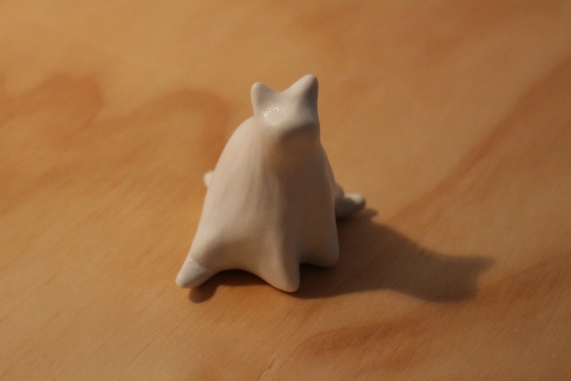 阿肥貓(幫您繪製家中的貓貓斑紋)-大福阿肥 - 花瓶/花器 - 瓷 