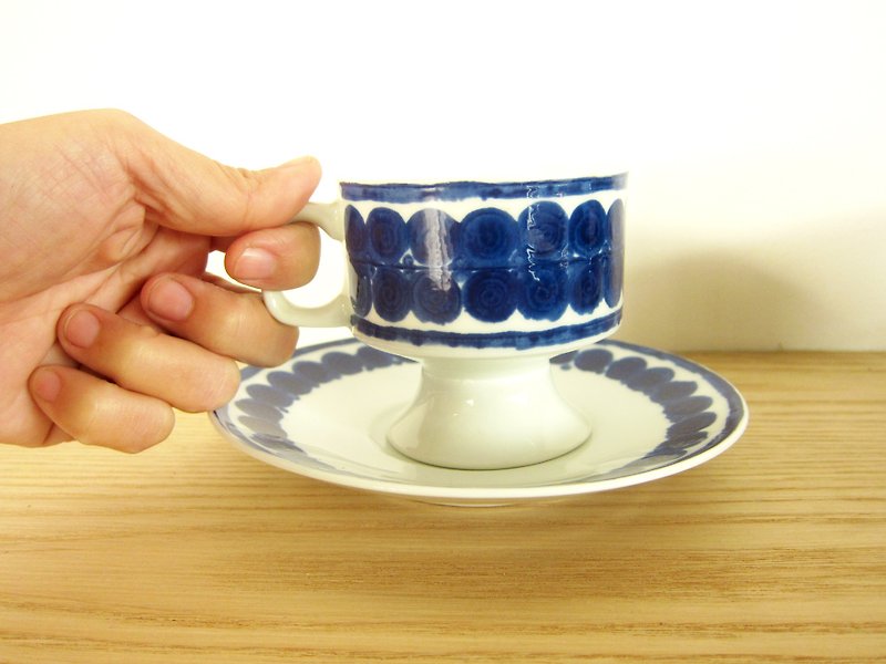 ドイツバイエルン州エッシェンバッハ手描きの青い花カップ4パック - マグカップ - 磁器 ブルー