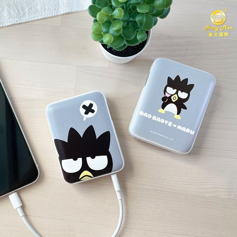 【ホンマン】大きな顔とかっこいいペンギンのサンリオシリーズポケットモバイルバッテリー - 充電器・USBコード - プラスチック グレー