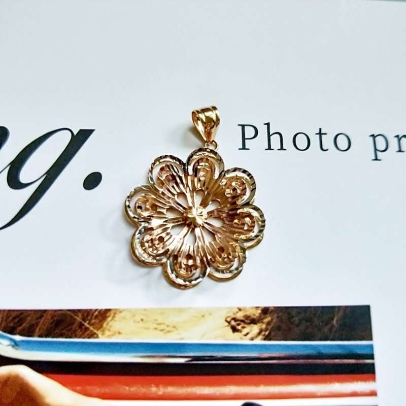 Eli Jewelry 義大利4D貴氣璀璨三色大花朵14K金墜子墜頭 - 項鍊 - 貴金屬 