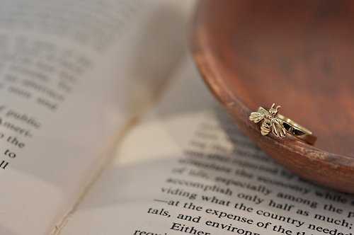 二毛銀（Nimou Jewelry） 二毛銀【昆蟲蜜蜂系列─小蜜蜂素面-戒指】銀 or 金
