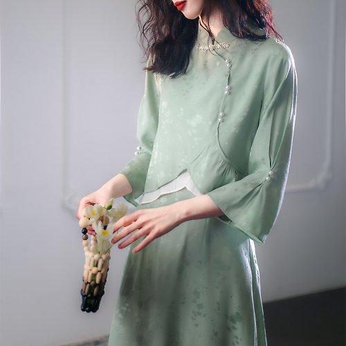 AnneChen安妮陳原創設計師品牌 限量販售 新中式國風改良旗袍 中袖刺繡上衣吊帶裙套裝洋裝
