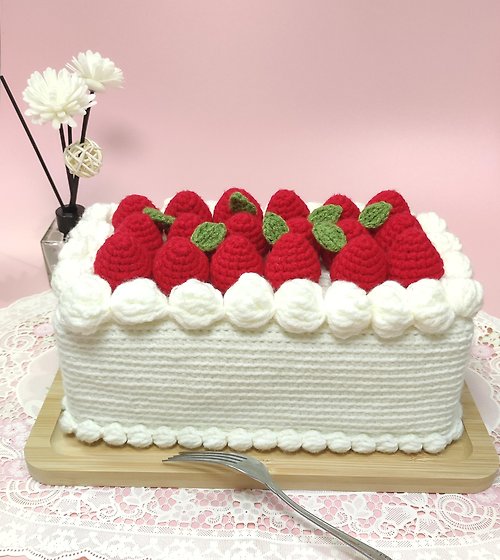 Pet & Pig 【草莓鮮奶油蛋糕】手工製紙巾盒/紙巾套 - 針織|鉤針