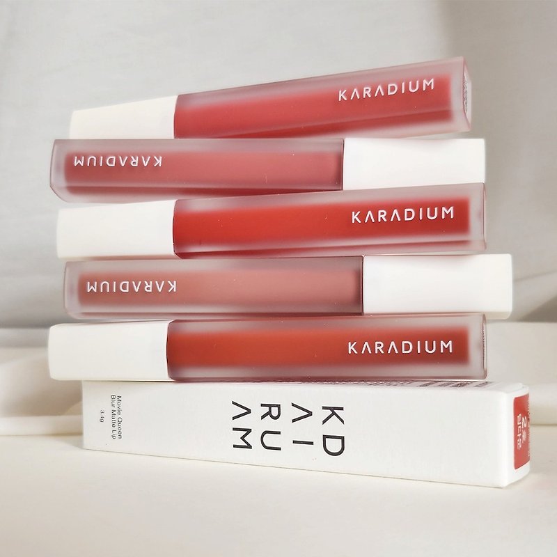 [Official Flagship Store] KARADIUM Movie Queen Matte Silky Lip Glaze Lip Mud Texture Colorful and Moisturizing - ลิปสติก/บลัชออน - วัสดุอื่นๆ สีแดง
