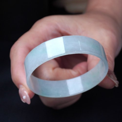 瓔珞珠寶盒 E.L.Jewelry Box 冰種飄綠翡翠角鐲手鐲 | 17圍 | 天然緬甸玉翡翠A貨 | 送禮
