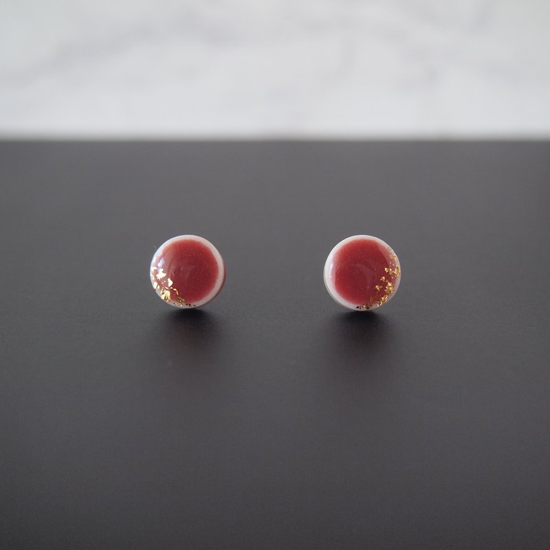 Puffy Komaru Mino ware Haku (Akane) pierced Clip-On - Earrings & Clip-ons - Porcelain Red