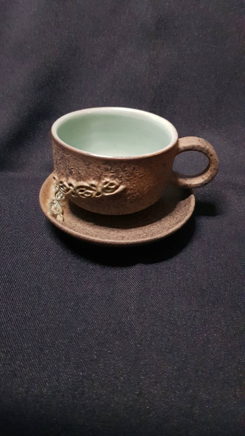 Xu Shumin   Opposite (cup + plate) - Teapots & Teacups - Pottery 