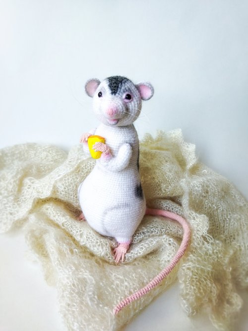 TatiStoreShop Amigurumi動物鼠玩具鉤針圖案英文pdf。 毛絨玩具鼠教程