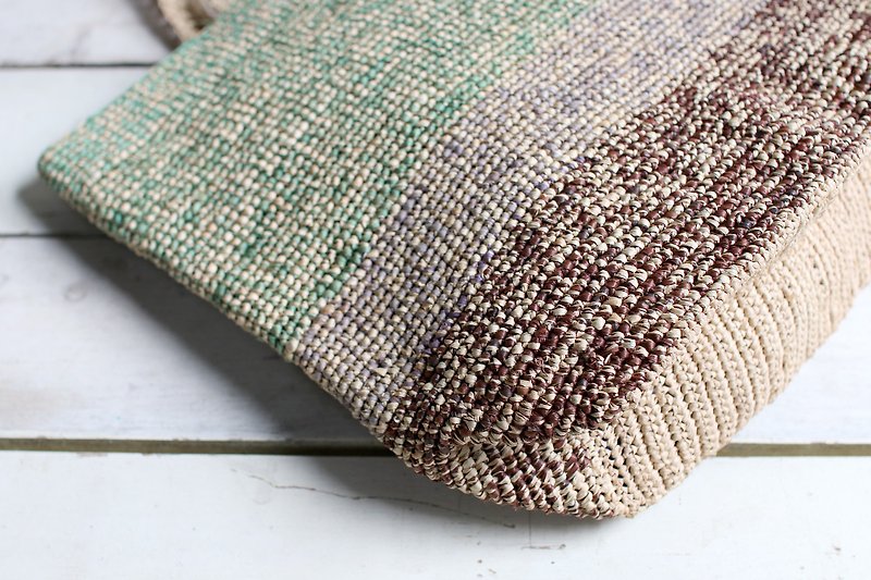 OMAKE 非洲拉菲草編織包 - 手提包/手提袋 - 其他材質 多色