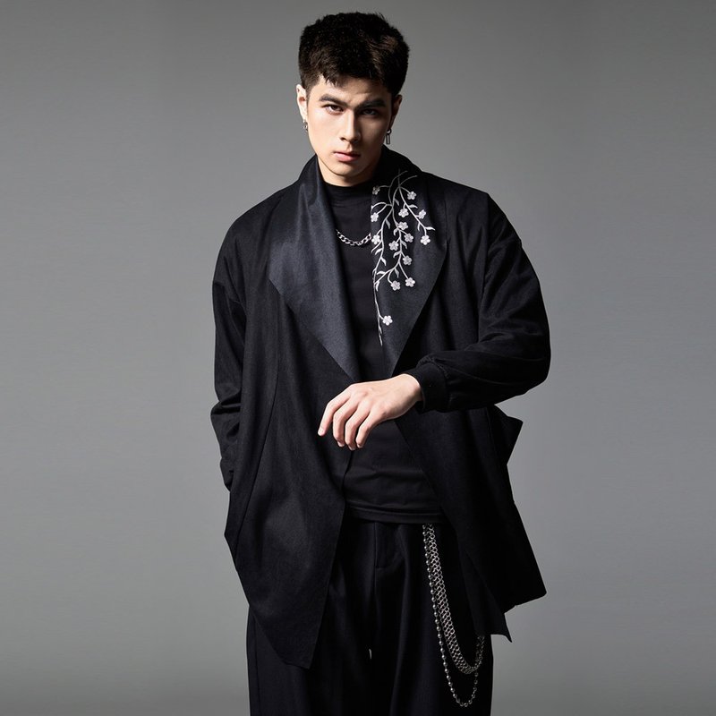 Autumn new Chinese style embroidery without buckle big lapel windbreaker men's l - เสื้อโค้ทผู้ชาย - เส้นใยสังเคราะห์ สีดำ