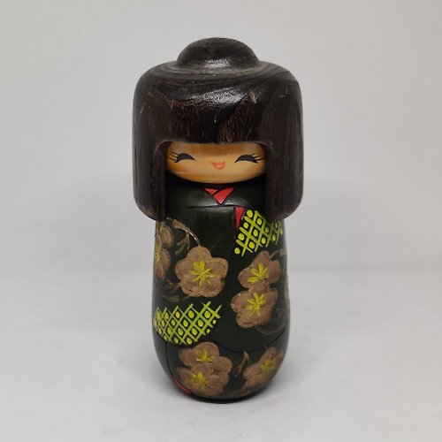 modxpottery-kokeshi Creative kokeshi doll by Unknown artist