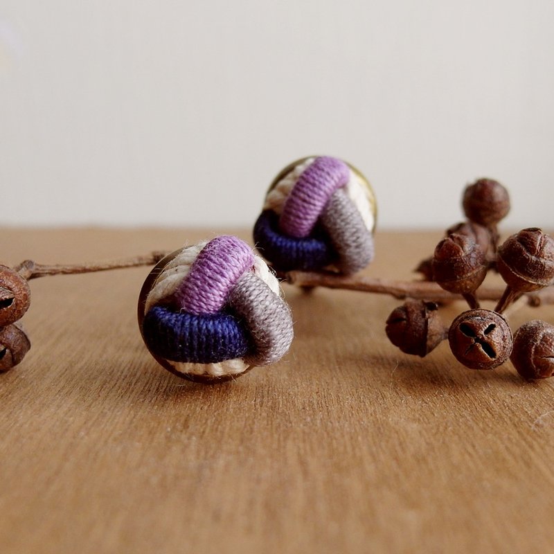 macrame triangle rope earrings violet with stud Clip-On optional elegant - ต่างหู - ผ้าฝ้าย/ผ้าลินิน สีม่วง