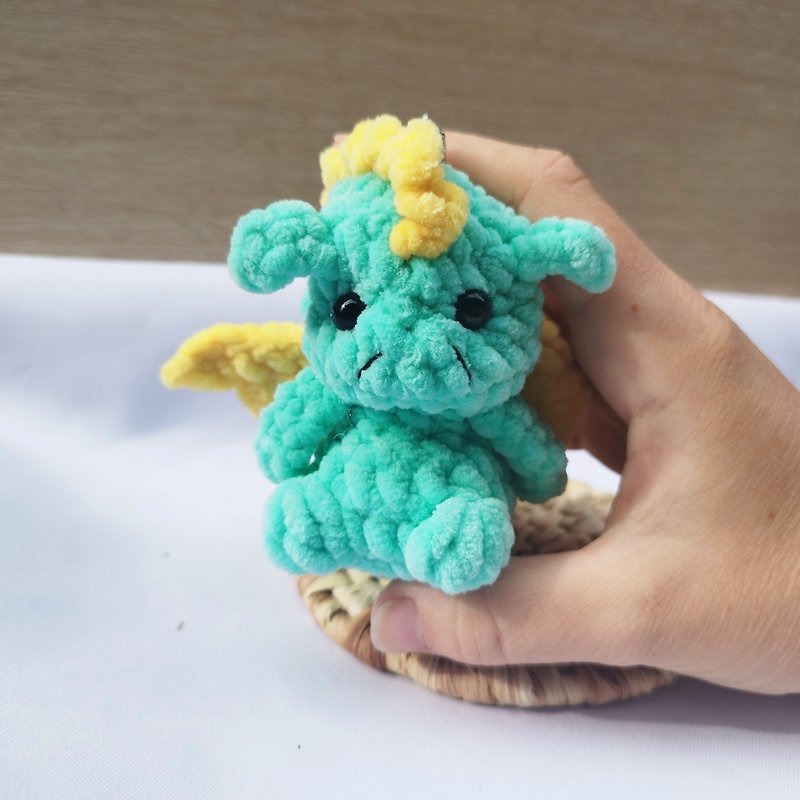 Dragon plush toy Crochet stuffed animal dinosaurs Keychain Gift - ของเล่นเด็ก - วัสดุอื่นๆ สีเขียว