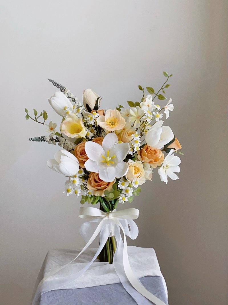 【人造花】橘黃白色鬱金香玫瑰人造花韓式捧花 - 其他 - 塑膠 橘色