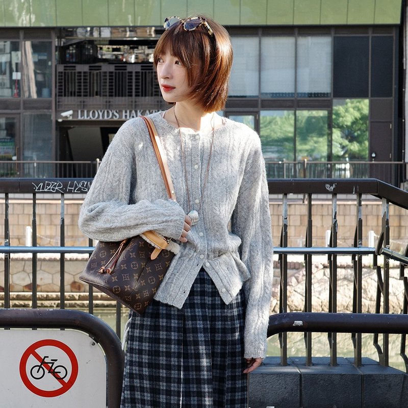 絞花系帶開衫|針織衫|兩色|秋款|Sora-1940 - 女毛衣/針織衫 - 羊毛 多色