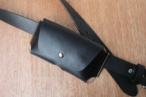 Mini5 leather craft life 【Mini5】手工真皮手機腰包(黑)