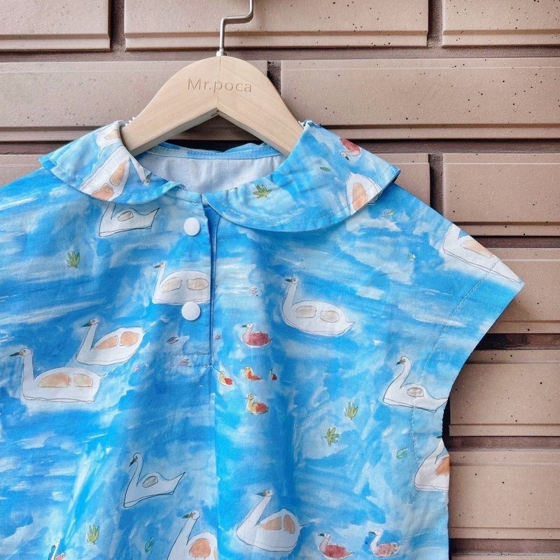 Watercolor Swan Lake – Summer Sailor Top - เสื้อยืด - ผ้าฝ้าย/ผ้าลินิน หลากหลายสี