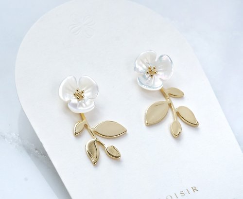 LE LOISIR 小時光設計飾物 白蝶貝 小花枝葉兩戴式耳環