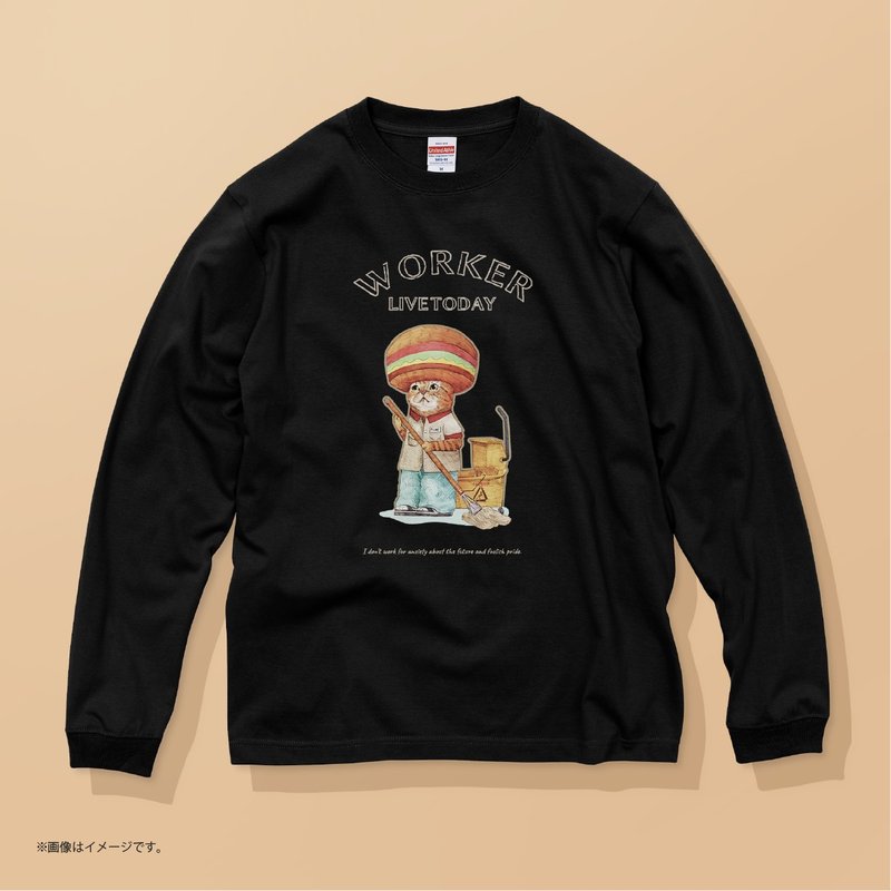 WORKER The cat working at a burger shop/コットンTシャツ - 女 T 恤 - 棉．麻 黑色