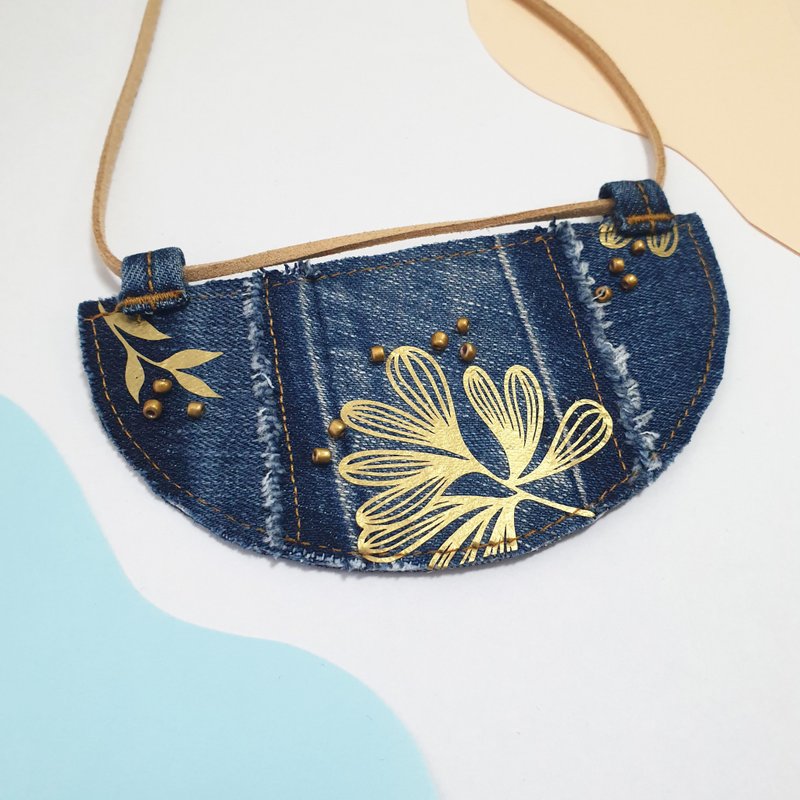 リサイクルデニムネックレス ジーンズネックレス OOAKジュエリー - ネックレス - 金属 ブルー