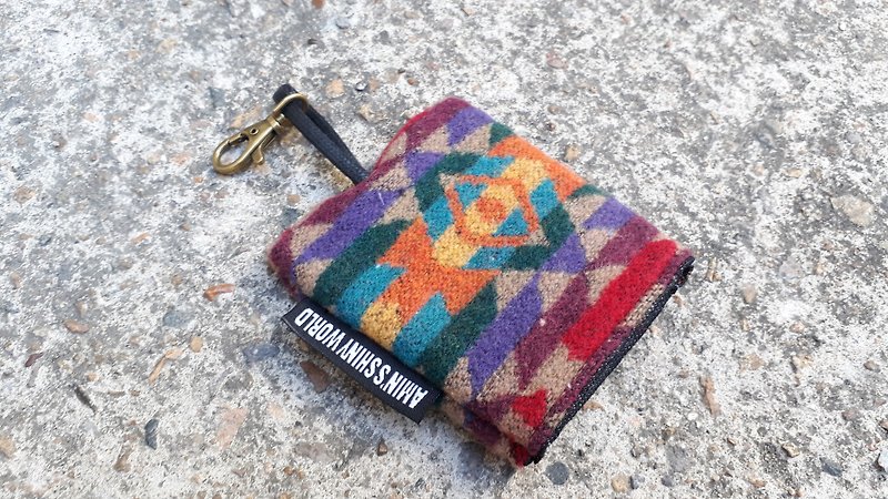 AMIN'S SHINY WORLD handmade custom ethnic wool print gogoro universal key bag - ที่ห้อยกุญแจ - ขนแกะ หลากหลายสี
