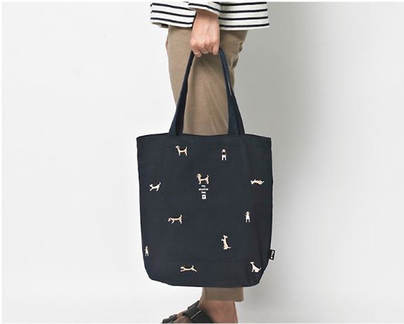 Migru single shoulder portable dual-use embroidery canvas bag - Messenger Bags & Sling Bags - Cotton & Hemp Blue