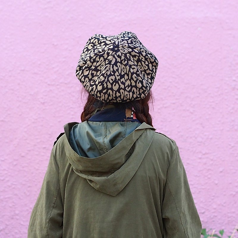 Handmade double-sided Berets leopard - Hats & Caps - Wool Brown