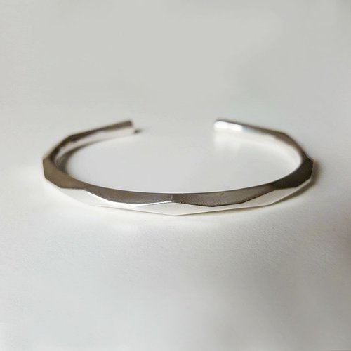 Wave light sterling silver bracelet