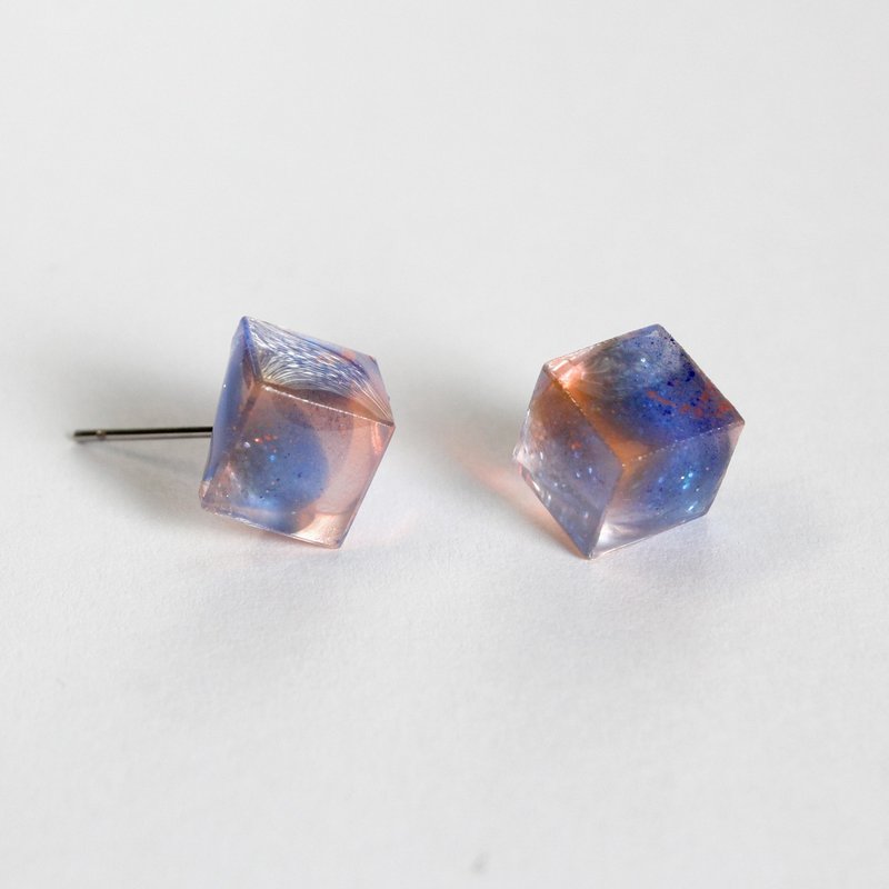 Neon Soiree / resin earring - single / ICE DRIP - Earrings & Clip-ons - Resin Purple