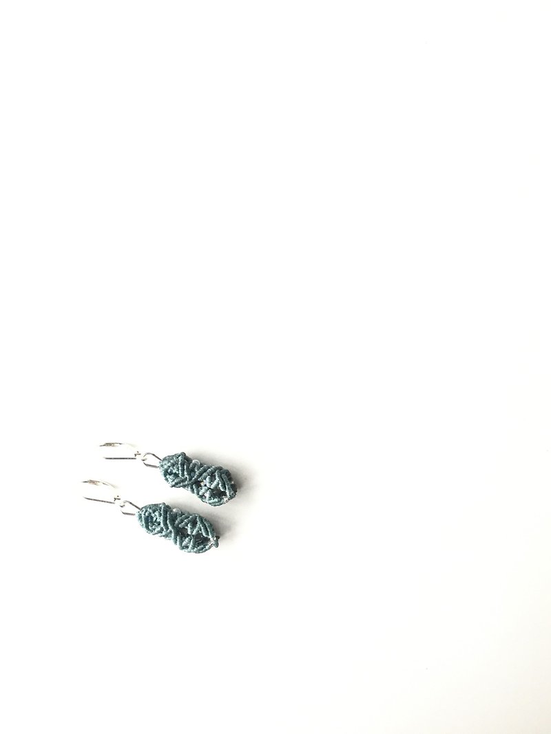Handmade Wax Wire Braided Crystal Earrings - ต่างหู - คริสตัล 