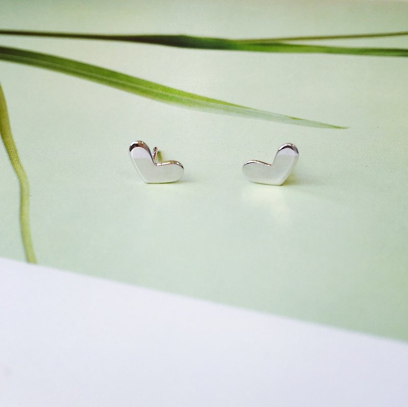 925 sterling silver love control / give me your love [big fat love ear needle] - Earrings & Clip-ons - Other Metals Green