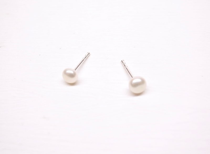 Ermao Silver[whitening natural pearl 4mm pure silver ear pin] a pair - Earrings & Clip-ons - Other Metals 