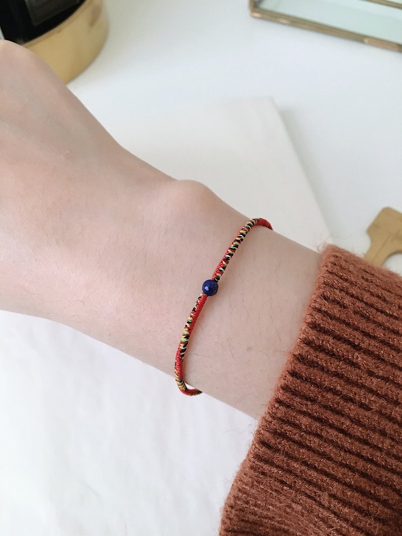 Lapis Lazuli Red + Five-color Wax Line Bracelet Very Fine Wax Line Protection Stone for Safety and Blessing Couples - สร้อยข้อมือ - วัสดุอื่นๆ สีน้ำเงิน
