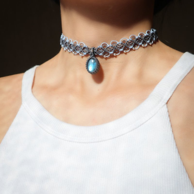 Spot labradorite contrasting color totem braided necklace - Chokers - Crystal Blue