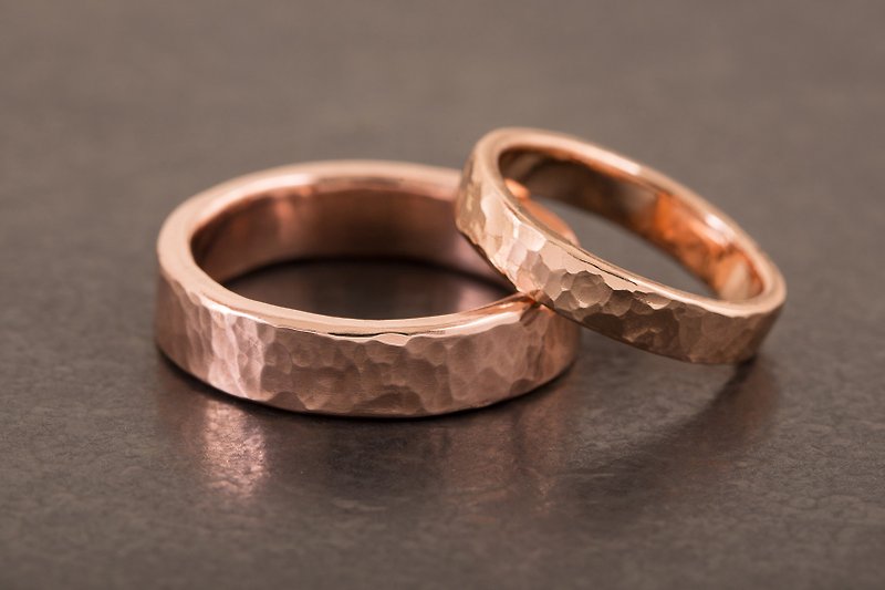 Hammered Head Ring 戒指 - 銅 - 錘目海紋/樹紋 - 戒指 - 銅/黃銅 金色