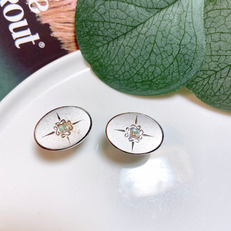 【西洋古董飾品】稀有厚手工刻 霧沙銀幻彩萊茵 袖扣 - 袖扣 - 貴金屬 銀色
