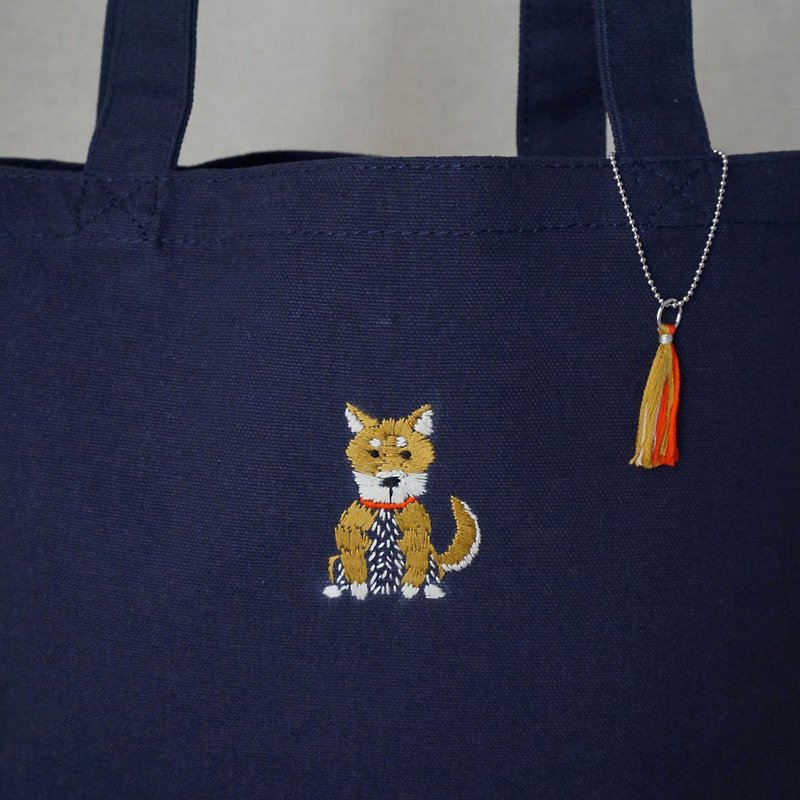the oriental zodiac Tote bag with hand embroidery "dog" [order-receiving production] - กระเป๋าถือ - งานปัก สีน้ำเงิน