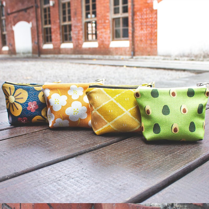[Buyang] Recycled coin purse style series = recycled plastic bottles = environmental protection and plastic reduction - Toiletry Bags & Pouches - Eco-Friendly Materials Multicolor