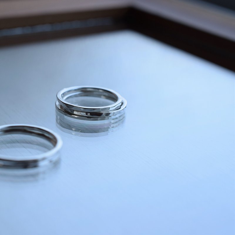 Fine Line Silver Ring - แหวนทั่วไป - โลหะ สีเงิน