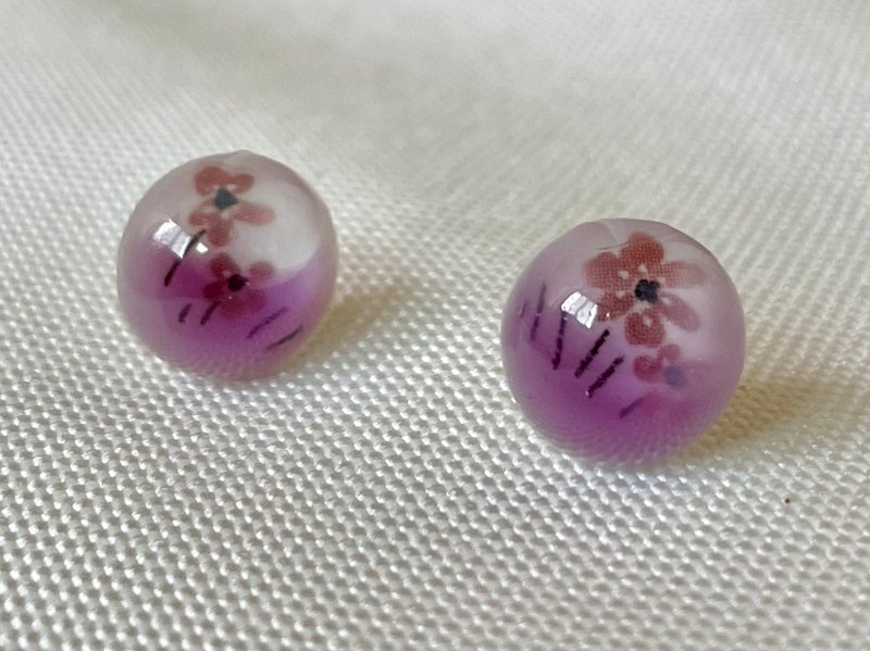 Forest Series - Small Flower Earrings - Earrings & Clip-ons - Resin Pink