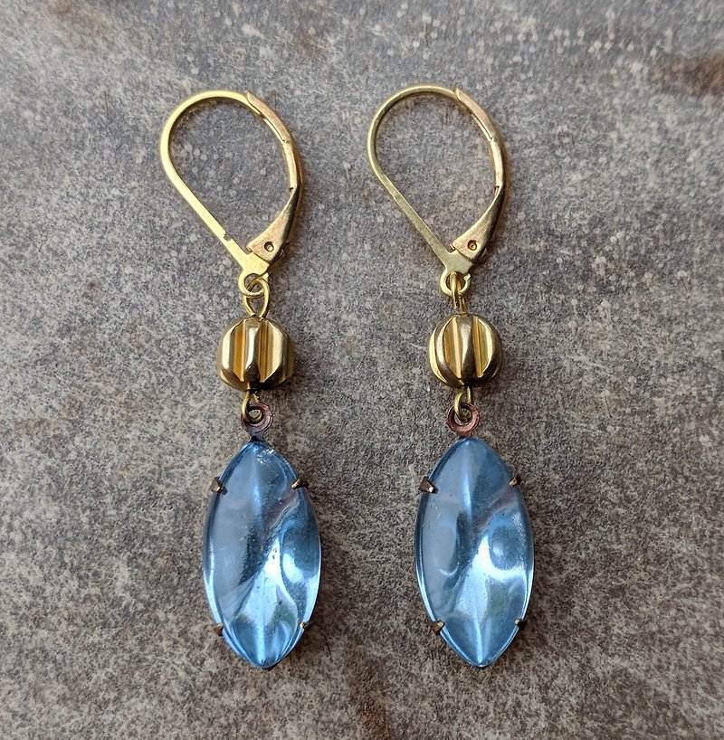 Vintage Blue Glass Brass Earrings - ต่างหู - แก้ว สีน้ำเงิน