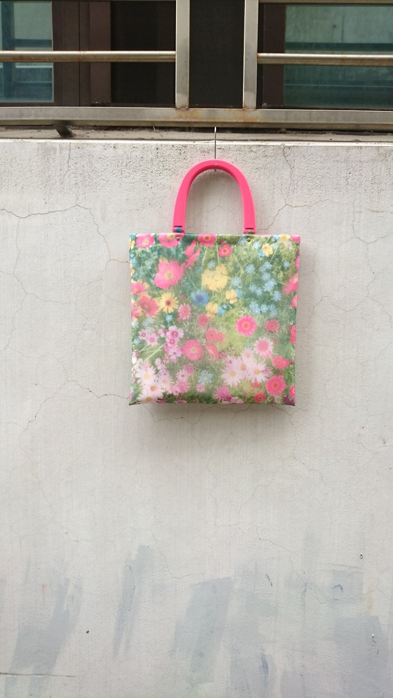 Out of print! [BQM / Tote Bag M] Spring Flower Sea Peach - กระเป๋าถือ - เส้นใยสังเคราะห์ สึชมพู