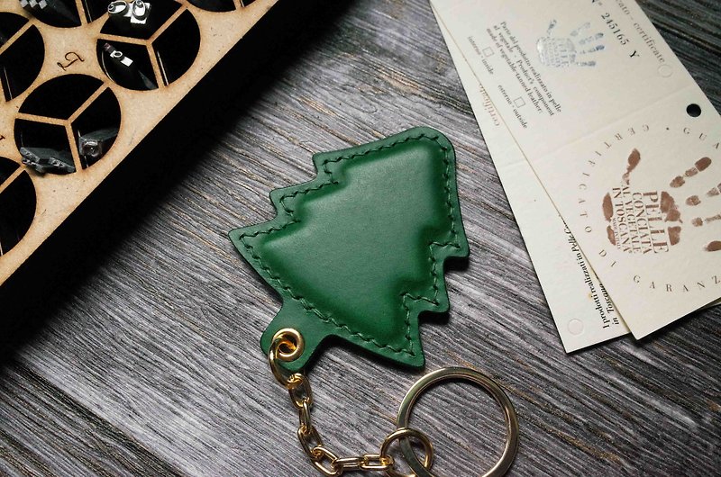 Shaped Easy Card Chip Charm-Christmas Tree Model-Green - ที่ห้อยกุญแจ - หนังแท้ สีเขียว