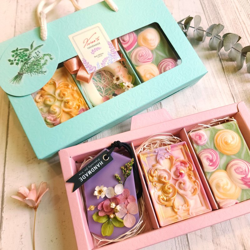 Unique | Happy Rose Gift Box | Handmade Soap and Preserved Flower Fragrance Wax Tablets - สบู่ - วัสดุอื่นๆ 